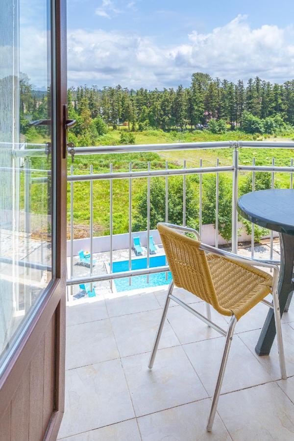 Samni Hotel Ureki Exteriér fotografie
