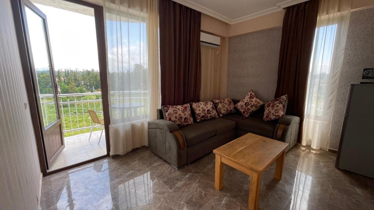 Samni Hotel Ureki Exteriér fotografie