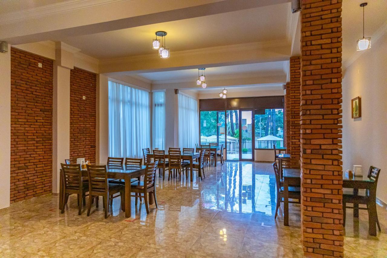 Samni Hotel Ureki Exteriér fotografie