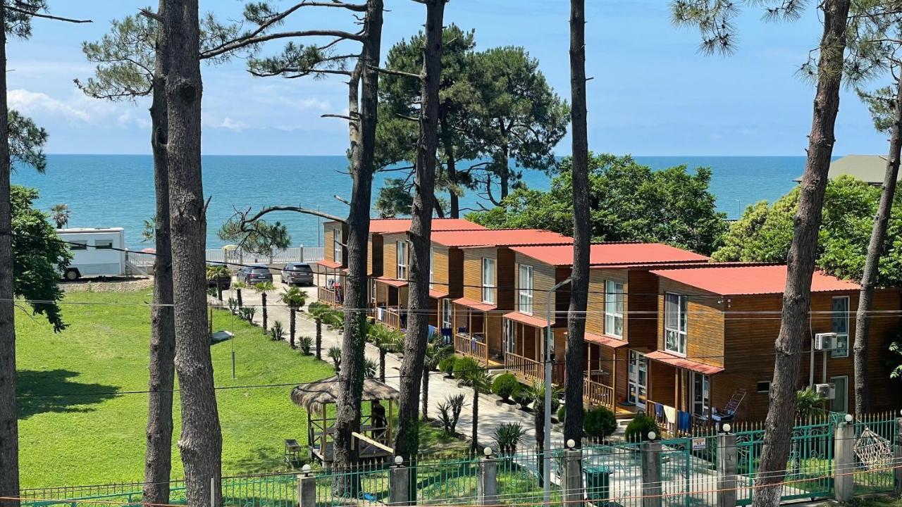 Samni Hotel Ureki Exteriér fotografie